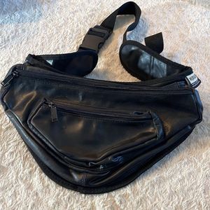 Vintage leather Wilson waist bag